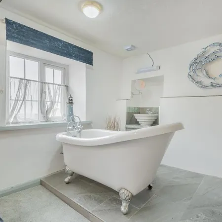 Tatil Evi 3 Bed In Ulverston Oc-sz130 Baycliff